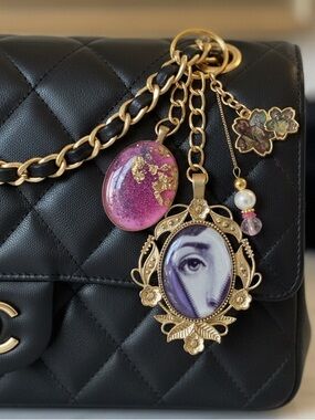 BAG CHARM KEYCHAIN PURSE ACCESSORIE FORNASETTI EVIL EYE PINK PURPLE FLORAL GOLD